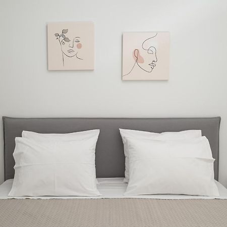 The H Experience - Eclectic Spacious Apartment Near Venetian Castle - 2 Iraklio Eksteriør bilde
