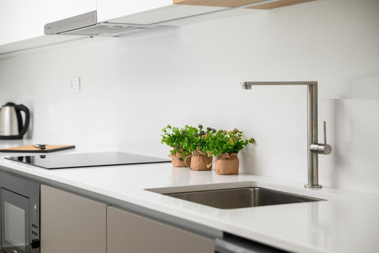 The H Experience - Eclectic Spacious Apartment Near Venetian Castle - 2 Iraklio Eksteriør bilde