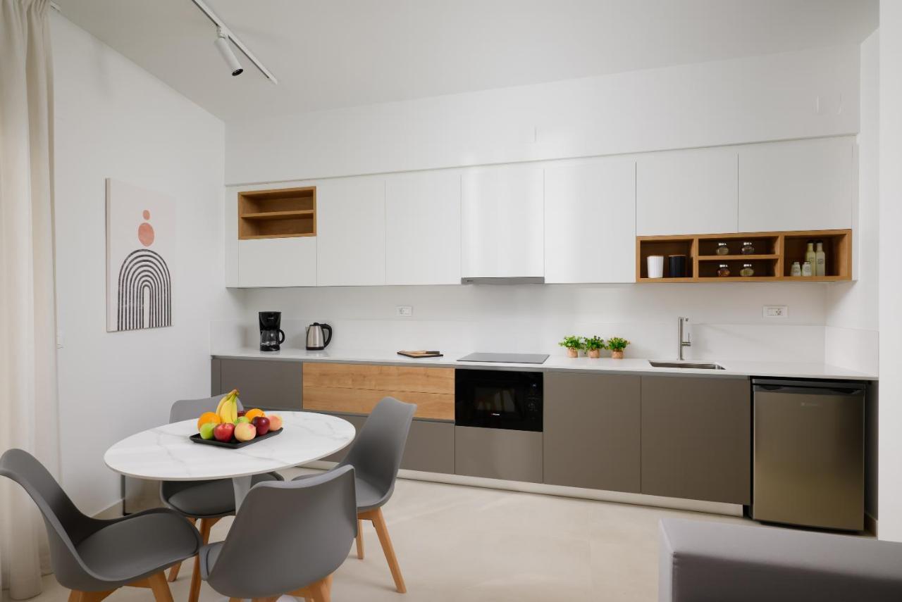 The H Experience - Eclectic Spacious Apartment Near Venetian Castle - 2 Iraklio Eksteriør bilde
